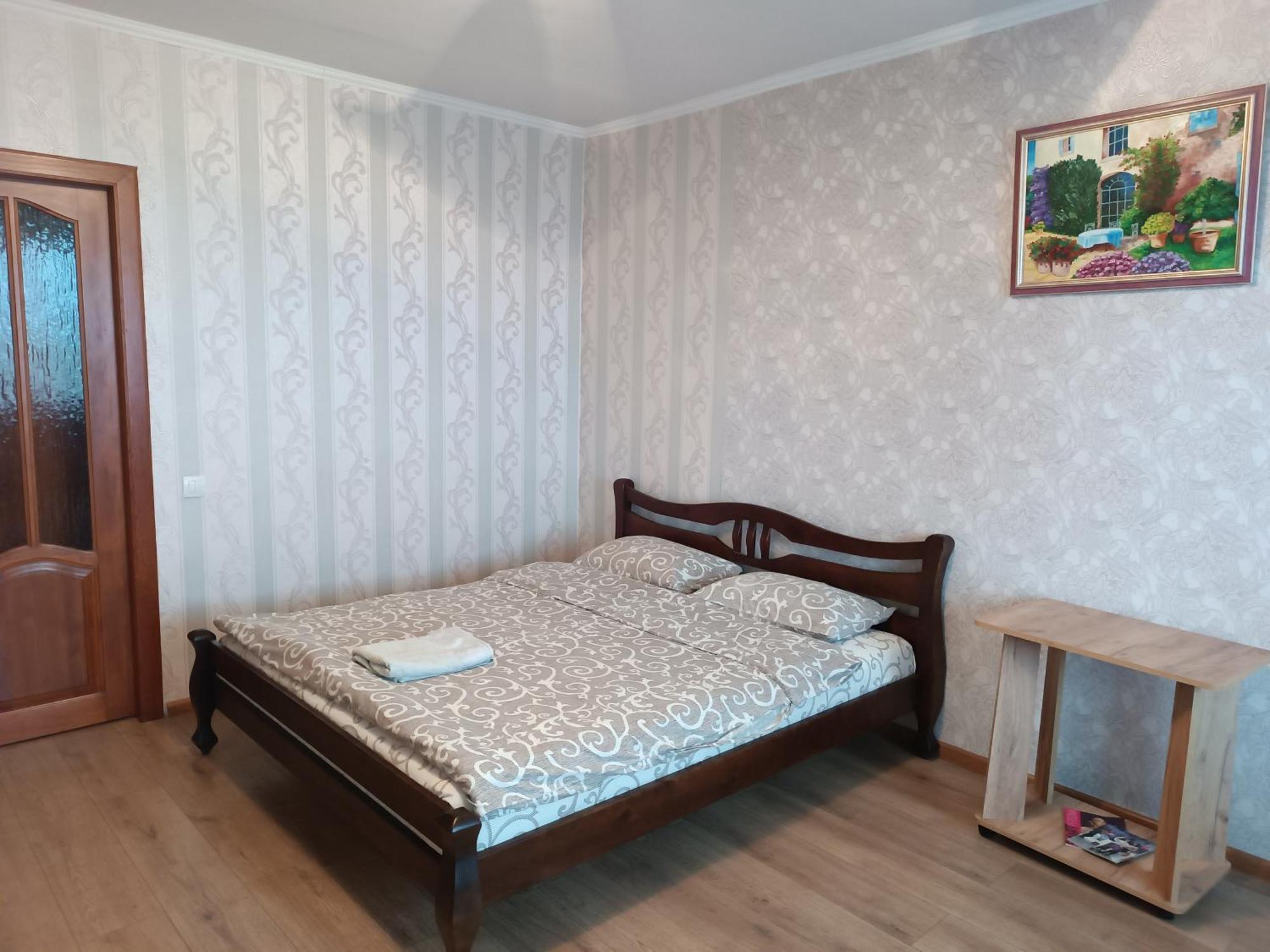 On Prospekt Peremogi * Chernihiv