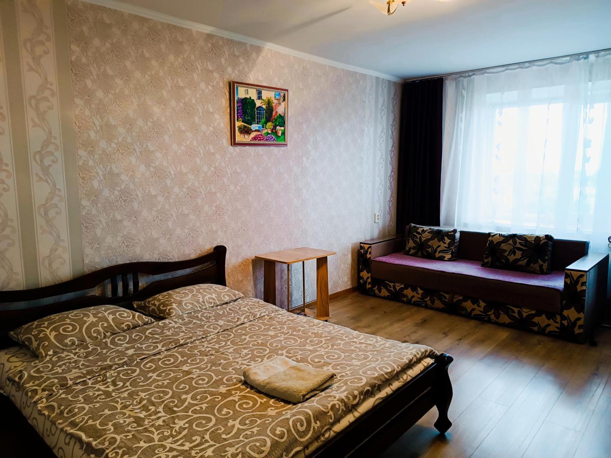 On Prospekt Peremogi Apartment *